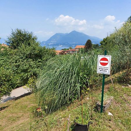 Vila La Casa Delle Camelie Stresa Pokoj fotografie
