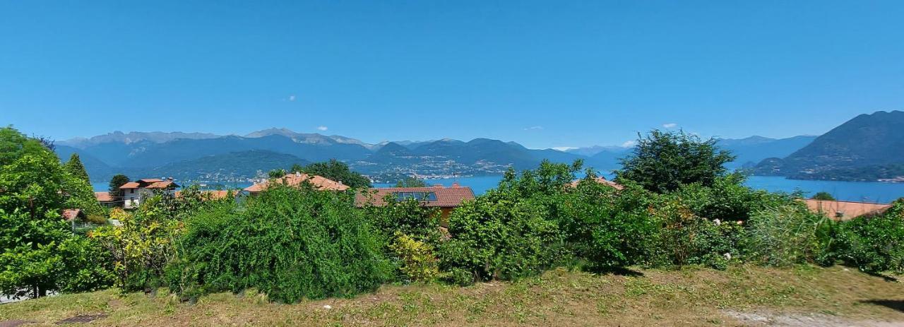 Vila La Casa Delle Camelie Stresa Exteriér fotografie
