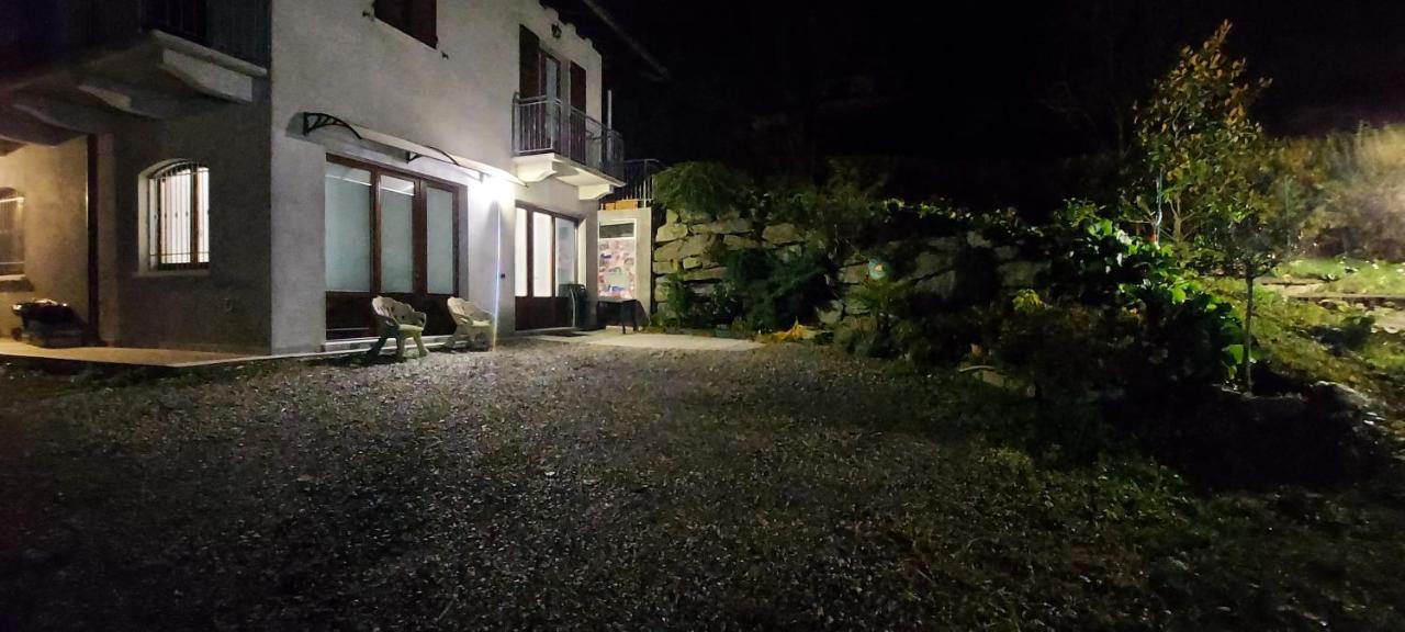 Vila La Casa Delle Camelie Stresa Exteriér fotografie